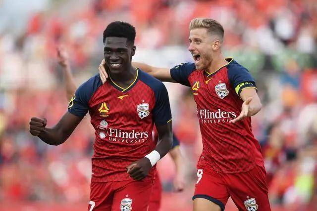 横扫！赵心童两杆破百6-0罗伯逊 晋级上海大师赛半决赛